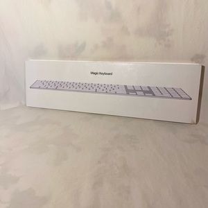 Magic keyboard with numerical keypad- Bluetooth keyboard
